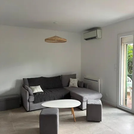 Apartment Villa Valadou - St Raphael - 3 Chambres - Jardin