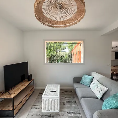 Villa Valadou - St Raphael - 3 Chambres - Jardin דירה *